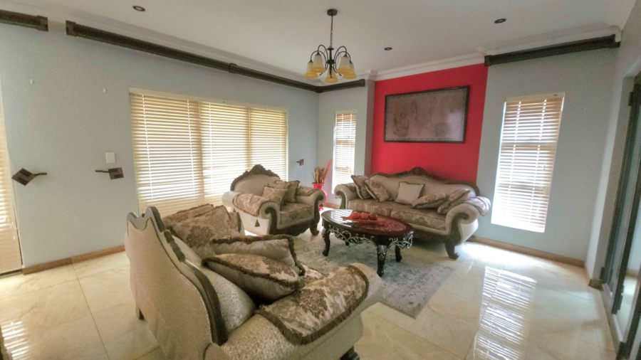 6 Bedroom Property for Sale in Amandasig Gauteng