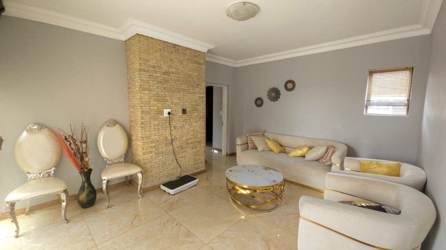 6 Bedroom Property for Sale in Amandasig Gauteng