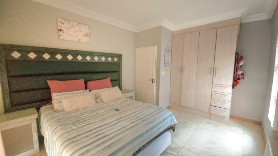 6 Bedroom Property for Sale in Amandasig Gauteng