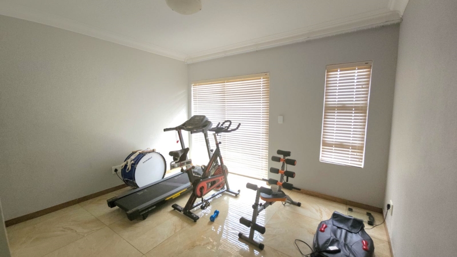 6 Bedroom Property for Sale in Amandasig Gauteng