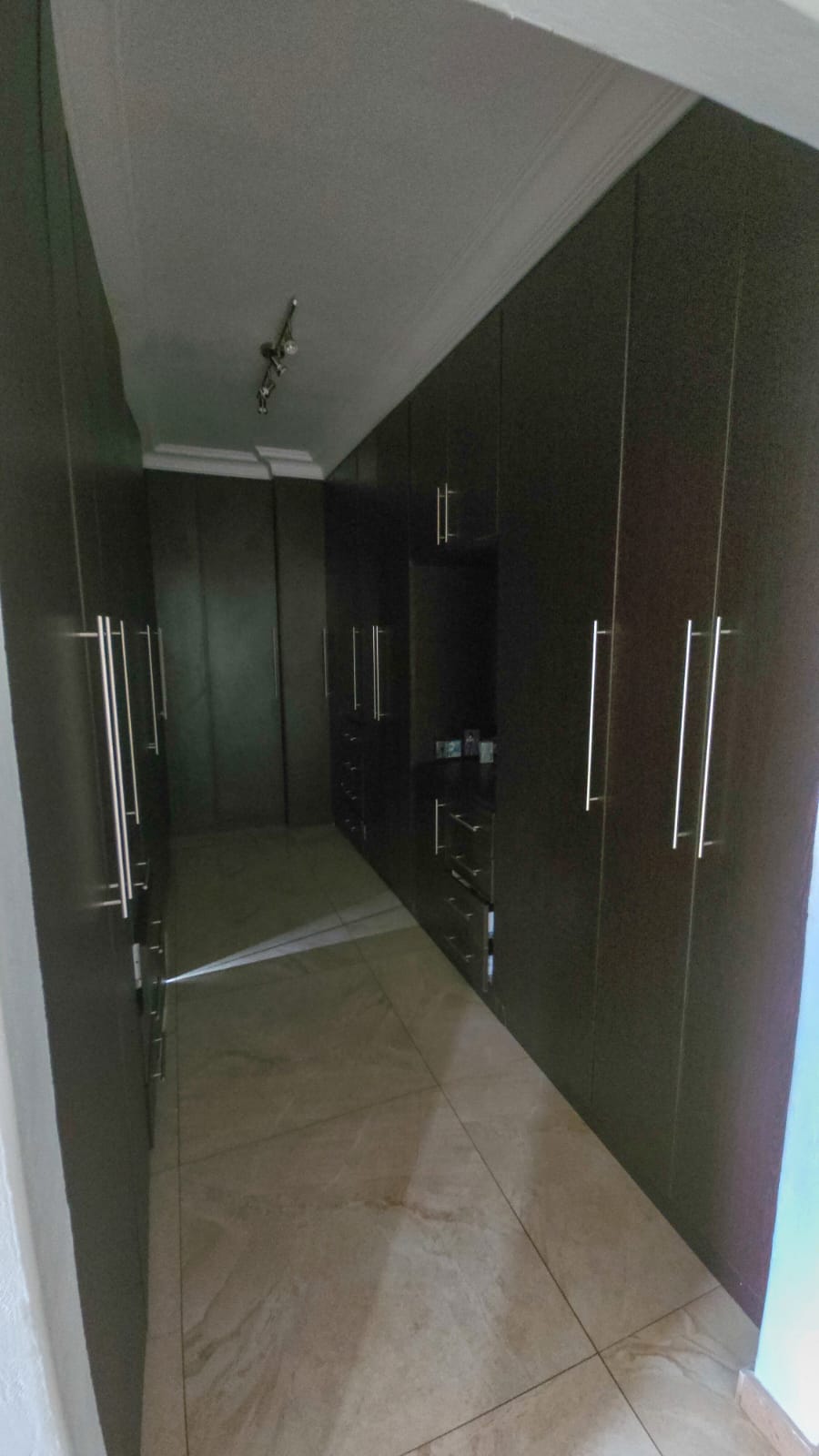 To Let 6 Bedroom Property for Rent in Amandasig Gauteng