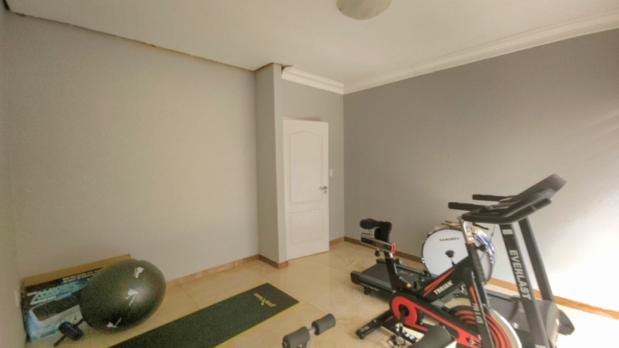 To Let 6 Bedroom Property for Rent in Amandasig Gauteng