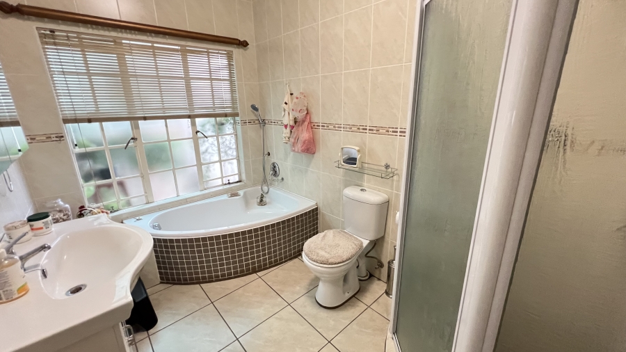 3 Bedroom Property for Sale in Homelake Gauteng