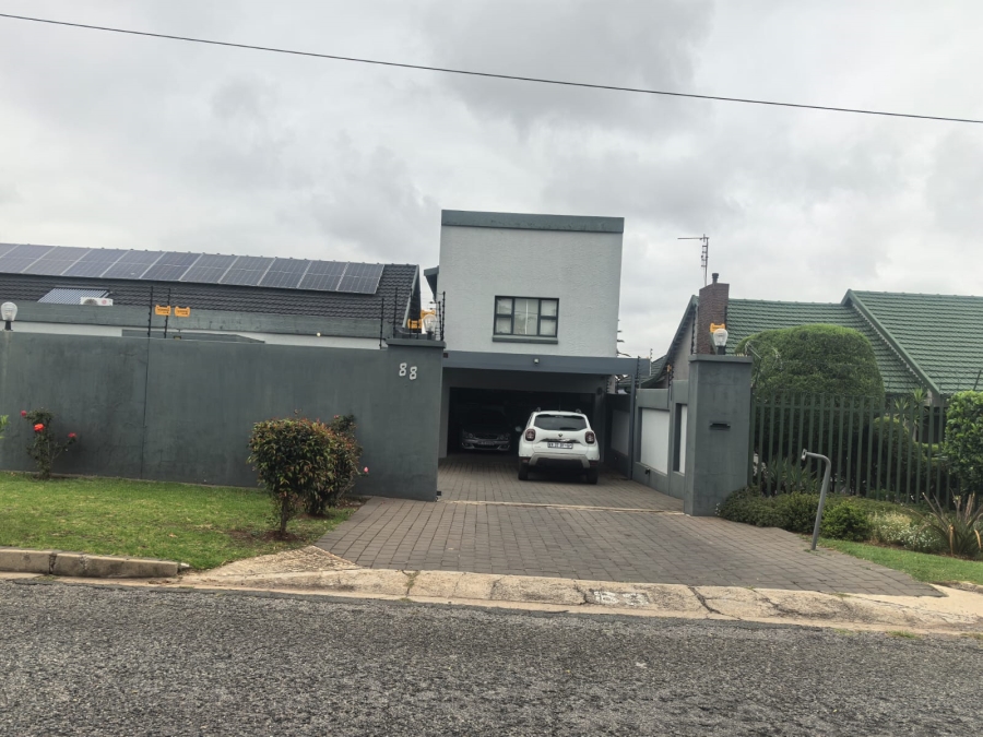 7 Bedroom Property for Sale in Horison Gauteng