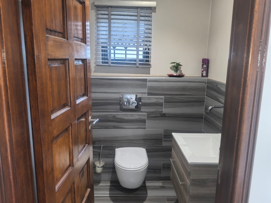 7 Bedroom Property for Sale in Horison Gauteng