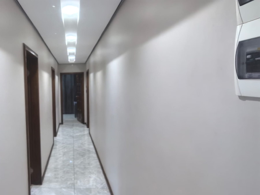 7 Bedroom Property for Sale in Horison Gauteng