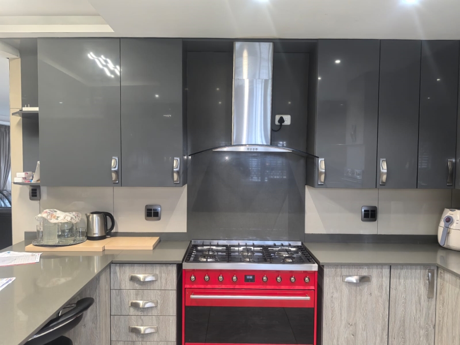 7 Bedroom Property for Sale in Horison Gauteng