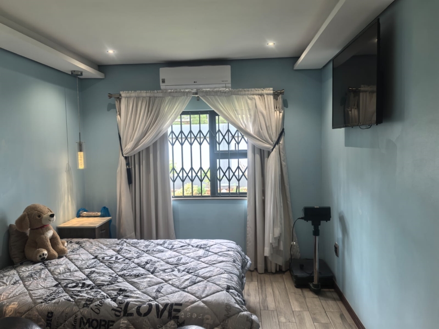 7 Bedroom Property for Sale in Horison Gauteng