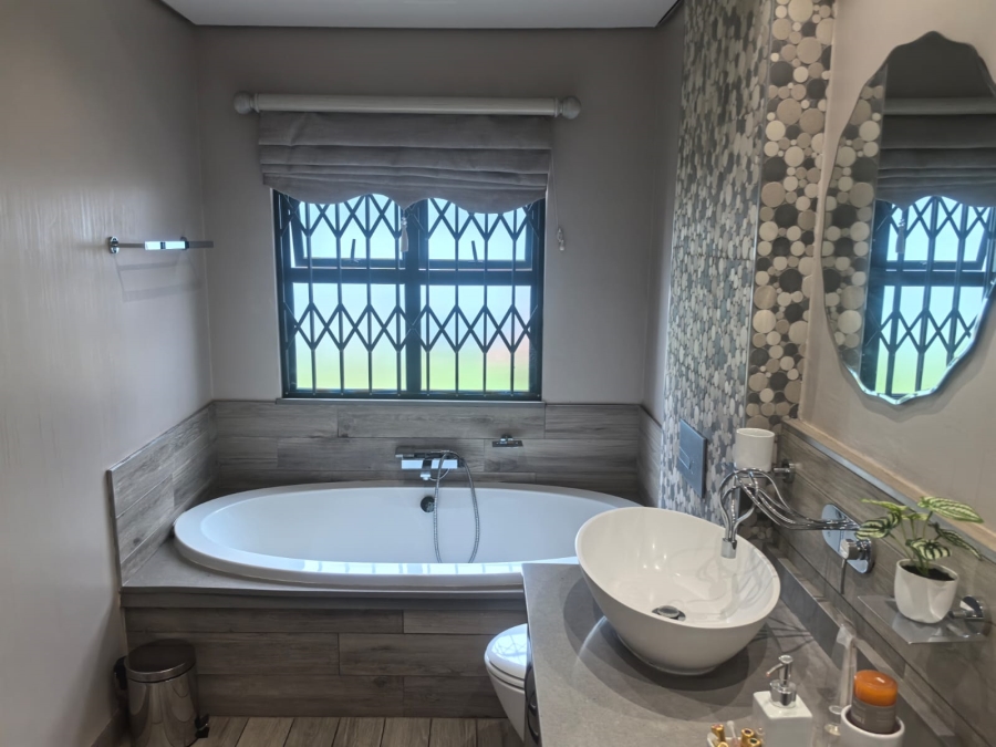 7 Bedroom Property for Sale in Horison Gauteng