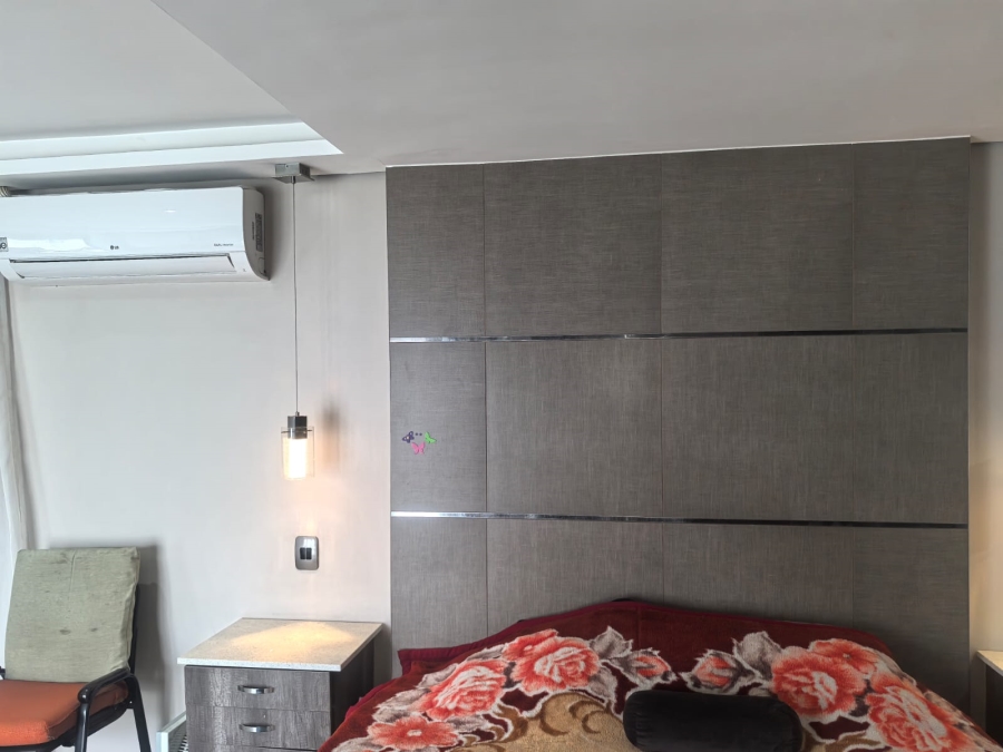 7 Bedroom Property for Sale in Horison Gauteng