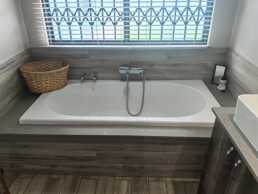 7 Bedroom Property for Sale in Horison Gauteng