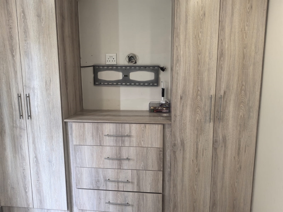 7 Bedroom Property for Sale in Horison Gauteng