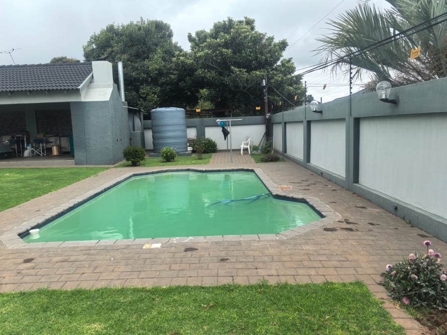 7 Bedroom Property for Sale in Horison Gauteng