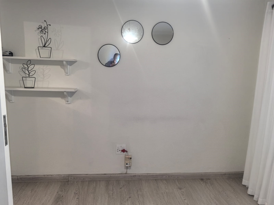 4 Bedroom Property for Sale in Helderkruin Gauteng