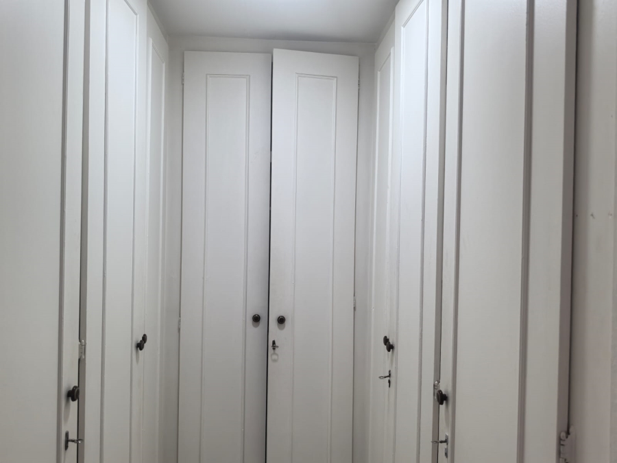 4 Bedroom Property for Sale in Helderkruin Gauteng