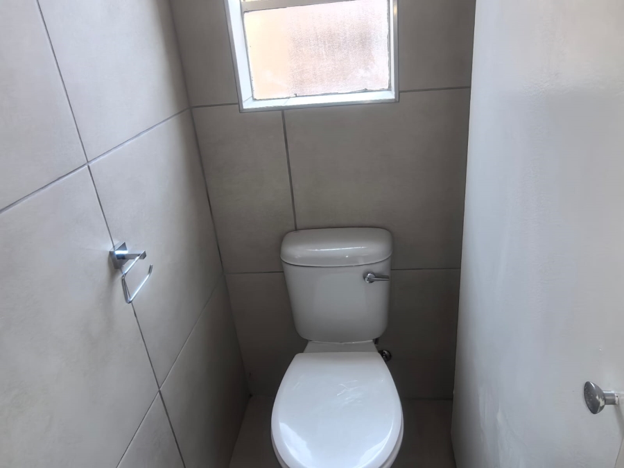 3 Bedroom Property for Sale in Roodekrans A H Gauteng