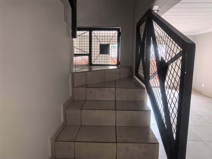 3 Bedroom Property for Sale in Roodekrans A H Gauteng