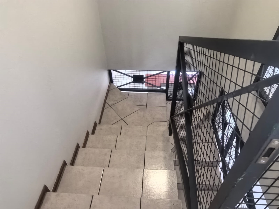 3 Bedroom Property for Sale in Roodekrans A H Gauteng