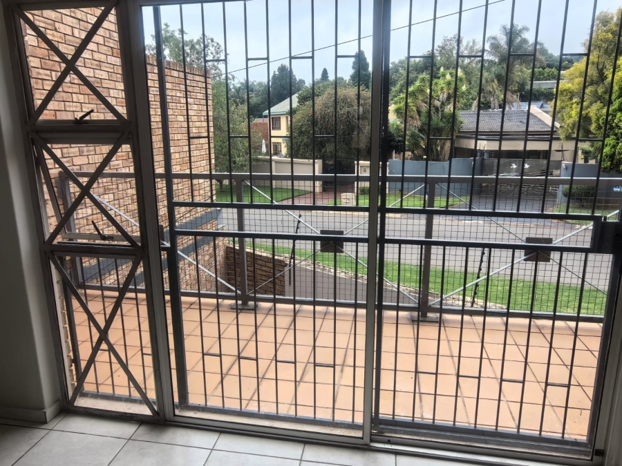 3 Bedroom Property for Sale in Roodekrans A H Gauteng