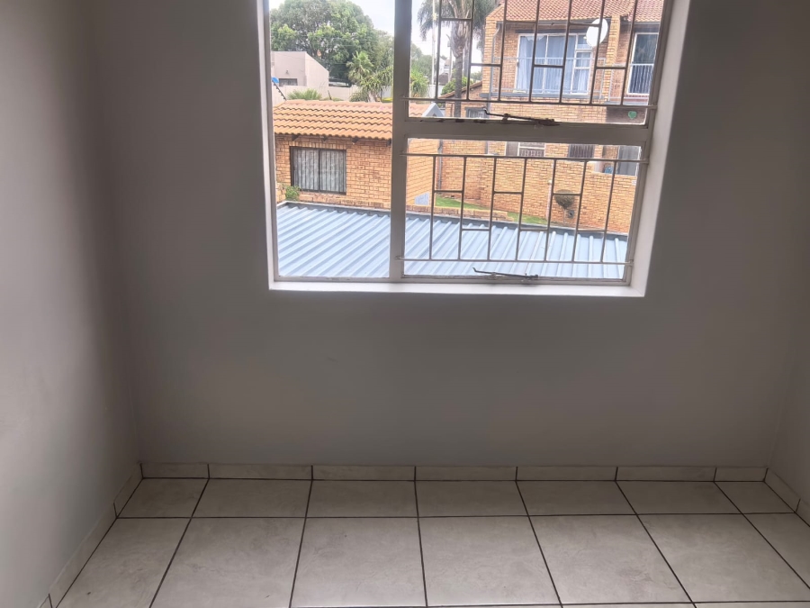 3 Bedroom Property for Sale in Roodekrans A H Gauteng