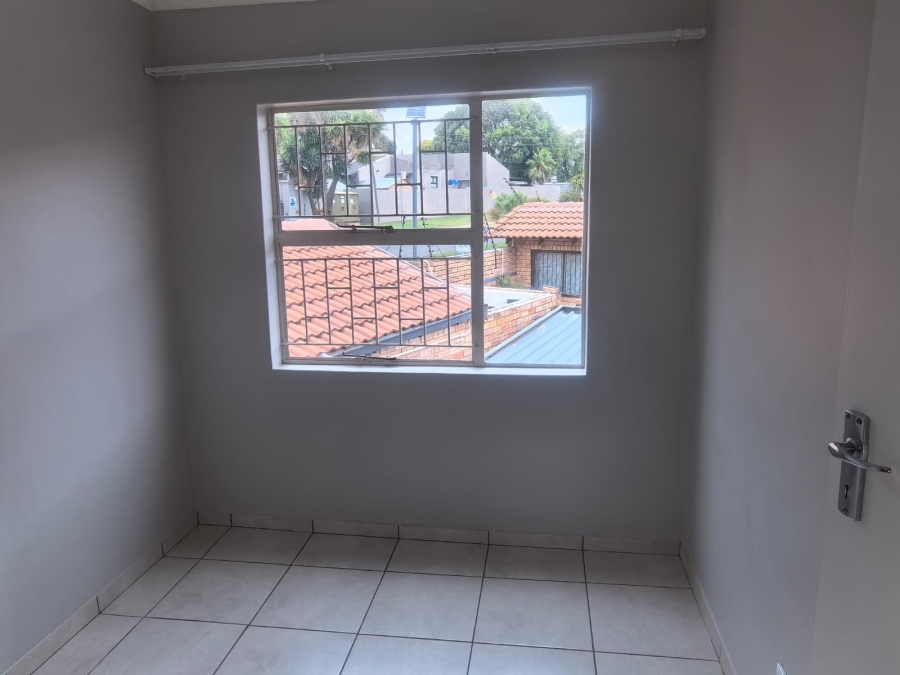 3 Bedroom Property for Sale in Roodekrans A H Gauteng