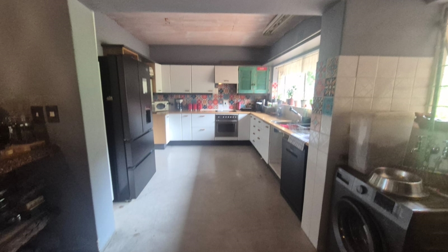 4 Bedroom Property for Sale in Helderkruin Gauteng