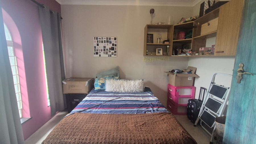 4 Bedroom Property for Sale in Helderkruin Gauteng