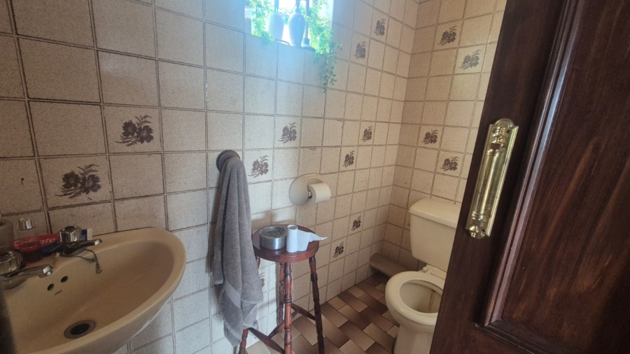 4 Bedroom Property for Sale in Helderkruin Gauteng