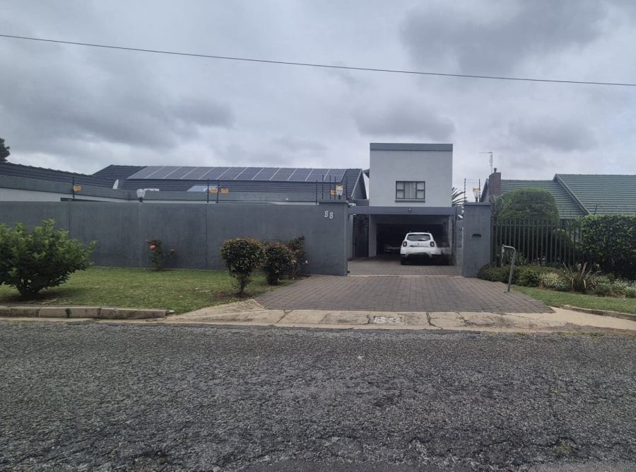 7 Bedroom Property for Sale in Horison Gauteng