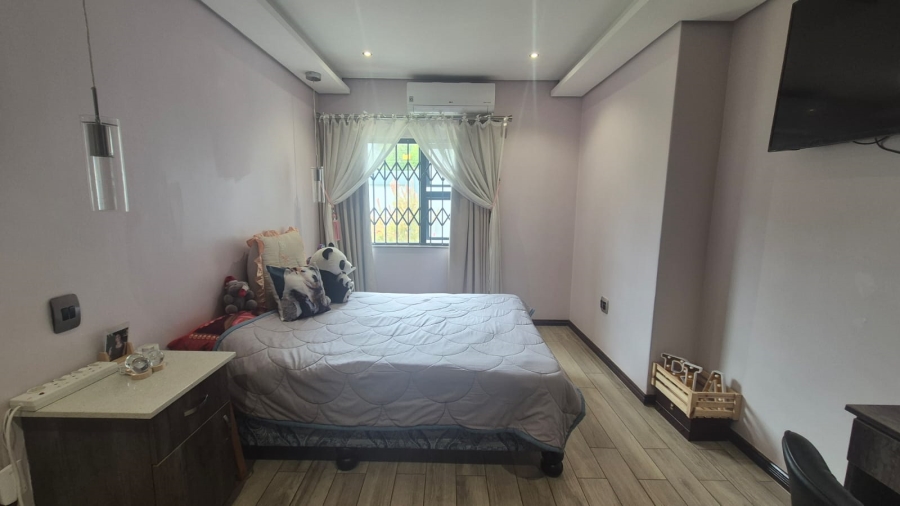 7 Bedroom Property for Sale in Horison Gauteng