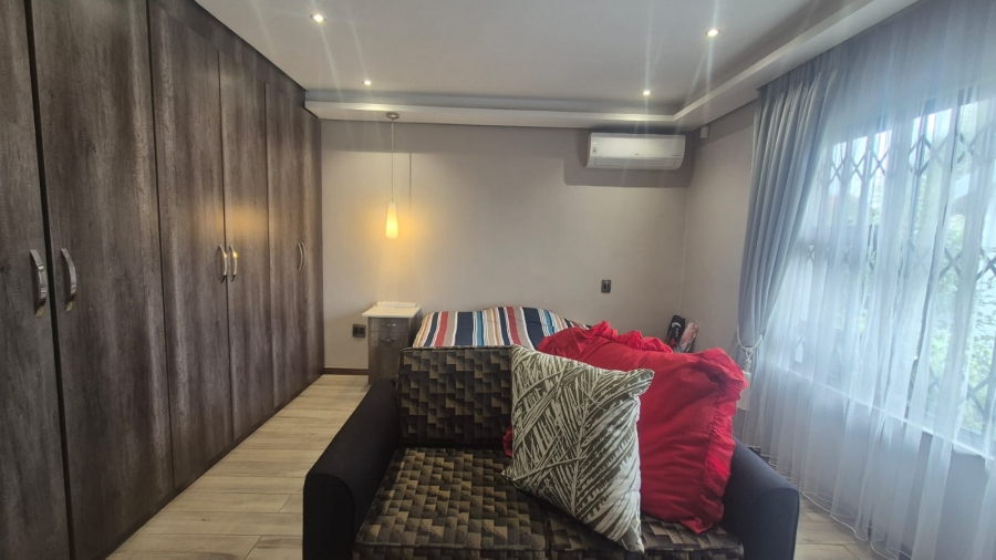 7 Bedroom Property for Sale in Horison Gauteng