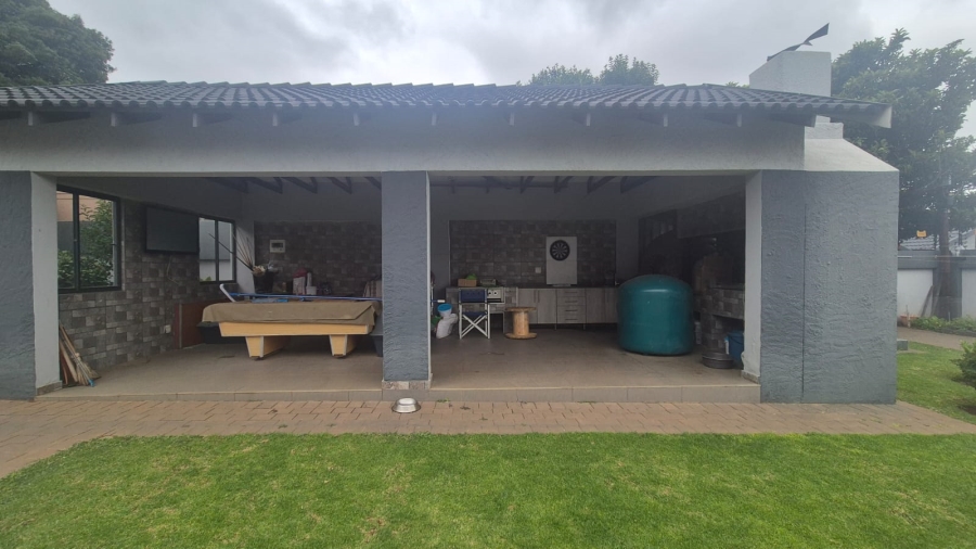 7 Bedroom Property for Sale in Horison Gauteng