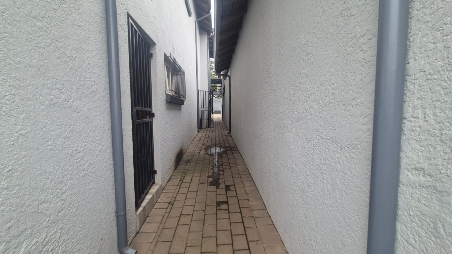 7 Bedroom Property for Sale in Horison Gauteng