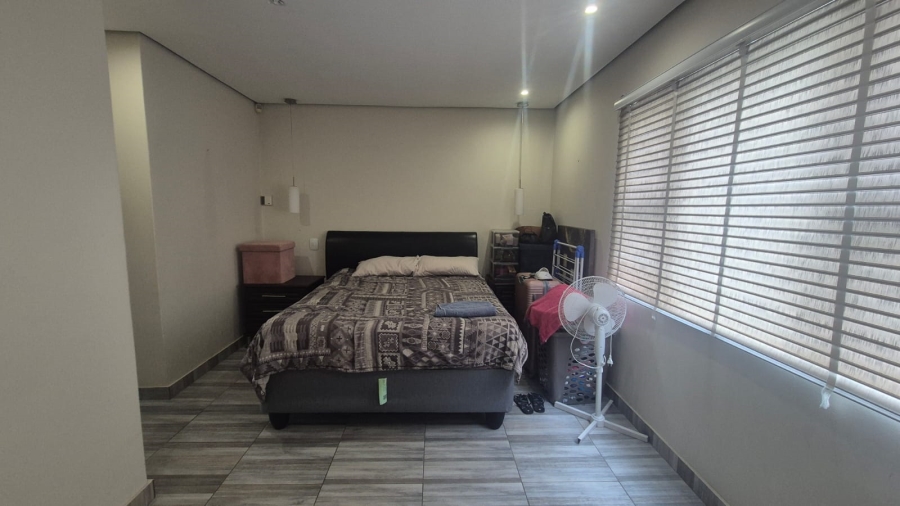 7 Bedroom Property for Sale in Horison Gauteng