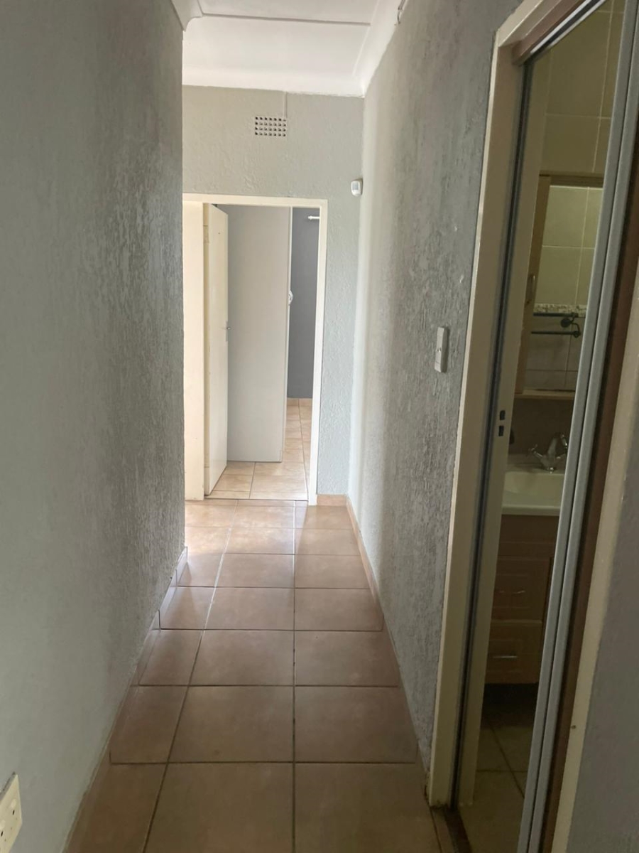 6 Bedroom Property for Sale in Krugersdorp West Gauteng