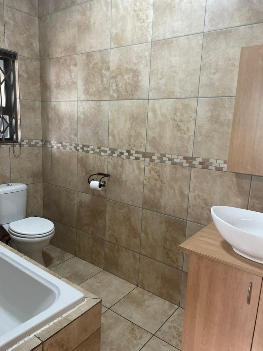 6 Bedroom Property for Sale in Krugersdorp West Gauteng