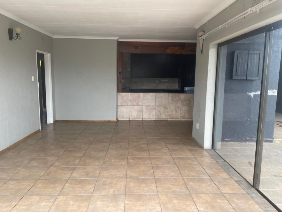 6 Bedroom Property for Sale in Krugersdorp West Gauteng