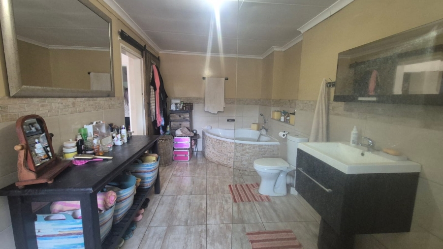 3 Bedroom Property for Sale in Agavia Gauteng