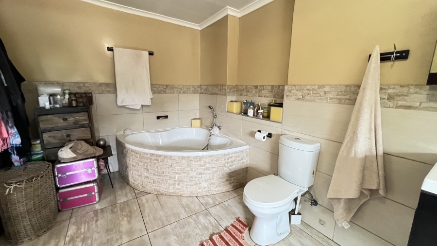 3 Bedroom Property for Sale in Agavia Gauteng