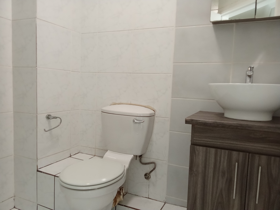 3 Bedroom Property for Sale in Roodekrans Gauteng