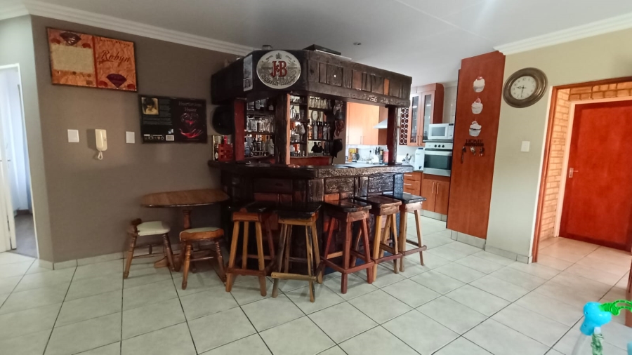 3 Bedroom Property for Sale in Eike Park Gauteng
