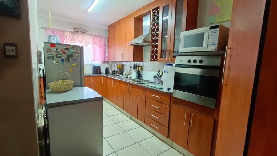 3 Bedroom Property for Sale in Eike Park Gauteng