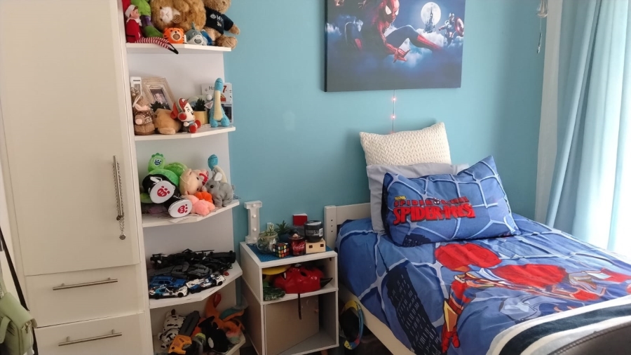 5 Bedroom Property for Sale in Greenhills Gauteng