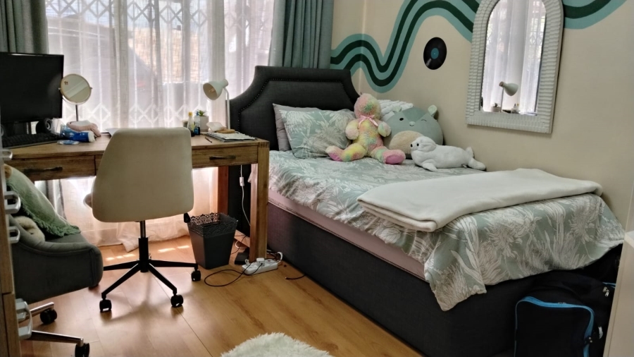 5 Bedroom Property for Sale in Greenhills Gauteng