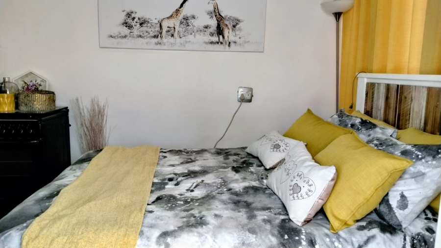 5 Bedroom Property for Sale in Greenhills Gauteng