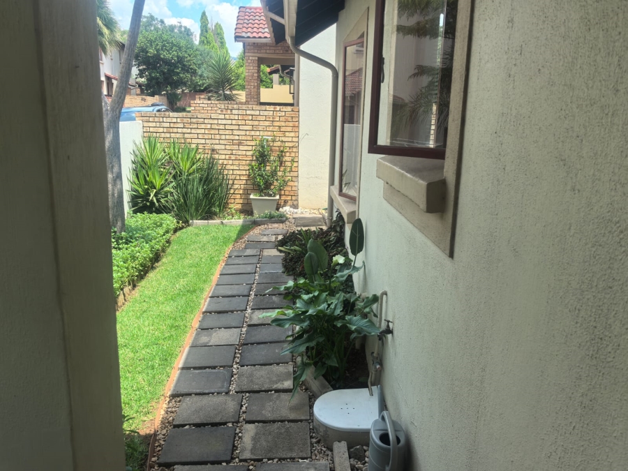 2 Bedroom Property for Sale in Willowbrook Gauteng