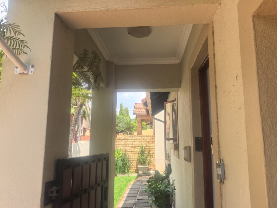 2 Bedroom Property for Sale in Willowbrook Gauteng