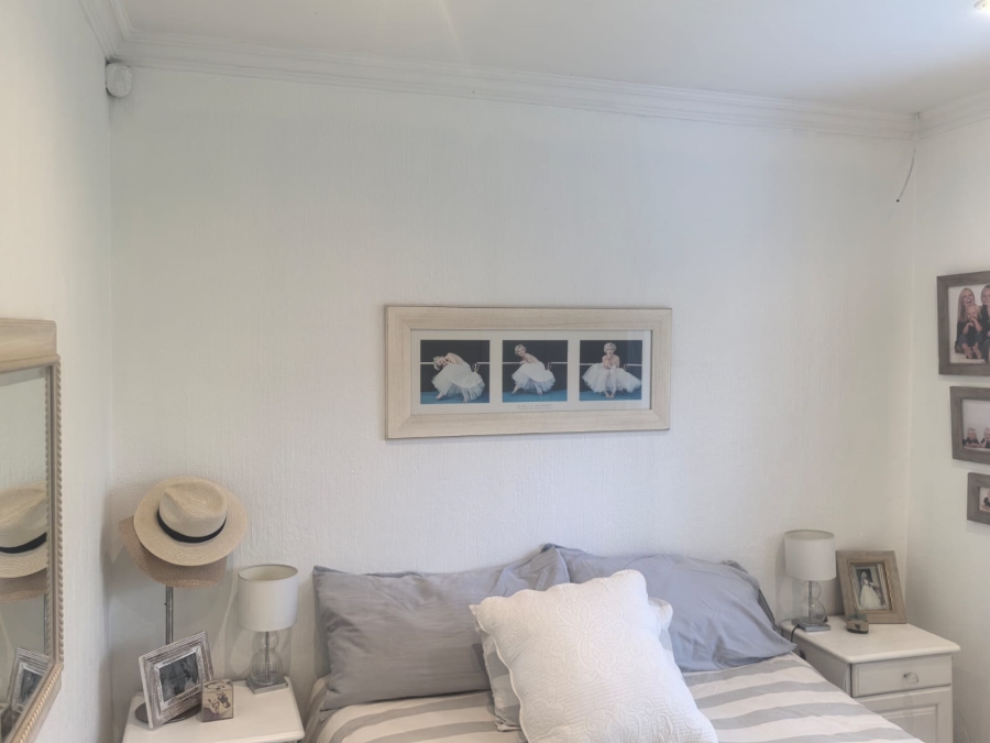 2 Bedroom Property for Sale in Willowbrook Gauteng