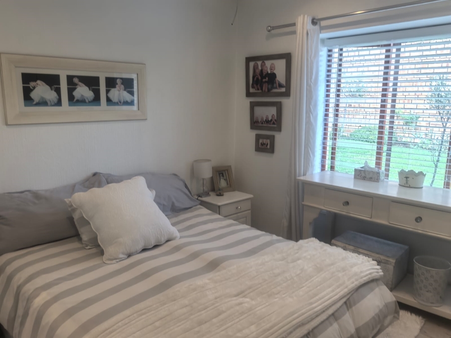 2 Bedroom Property for Sale in Willowbrook Gauteng