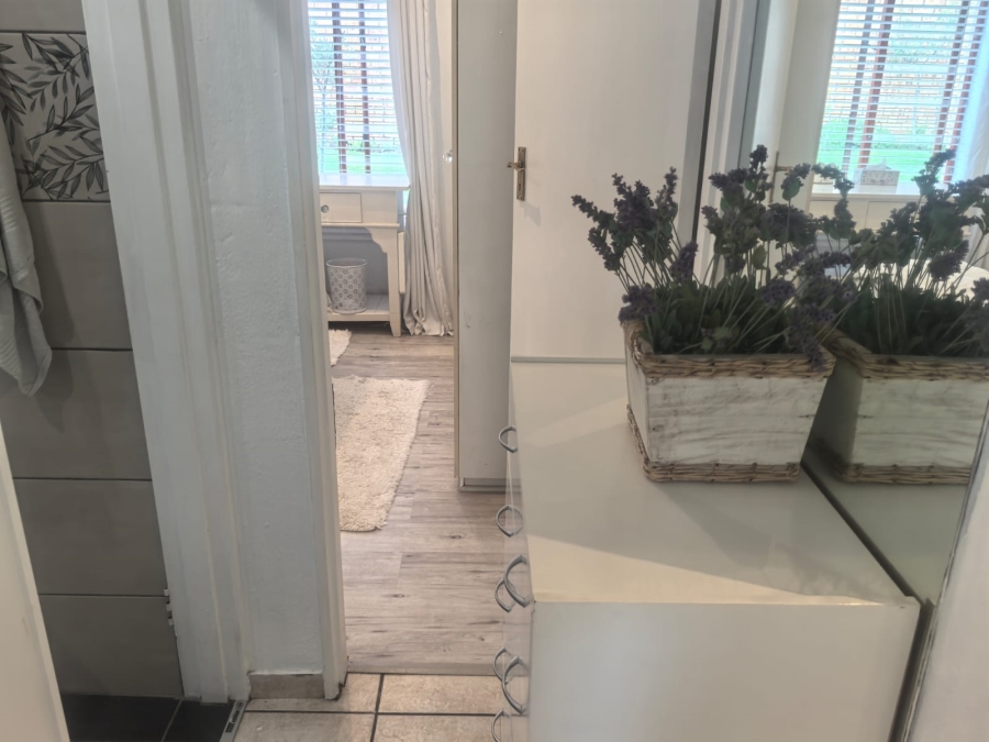 2 Bedroom Property for Sale in Willowbrook Gauteng